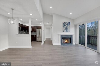 Building Photo - 1104 Aspen Dr
