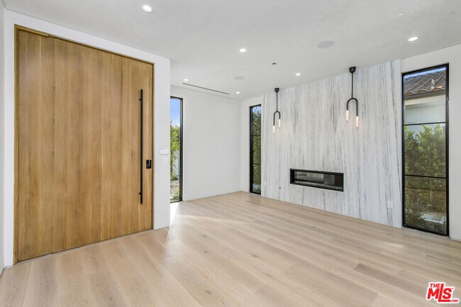 Foto del edificio - 14723 Hartsook St