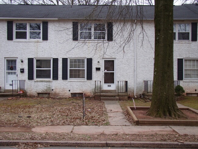 Building Photo - 164 Sunrise Dr