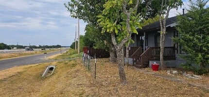 Building Photo - 13022 N State Hwy 121