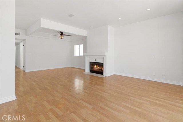Foto del edificio - 1321 W Bay Ave