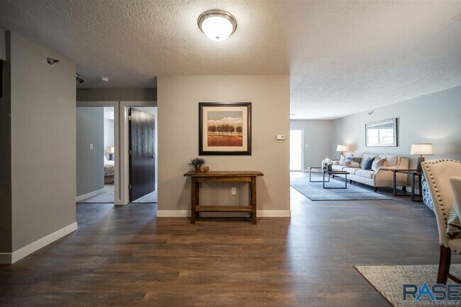 Foto del edificio - 617 N Lewis Ave