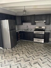 Building Photo - 17 E Carey St