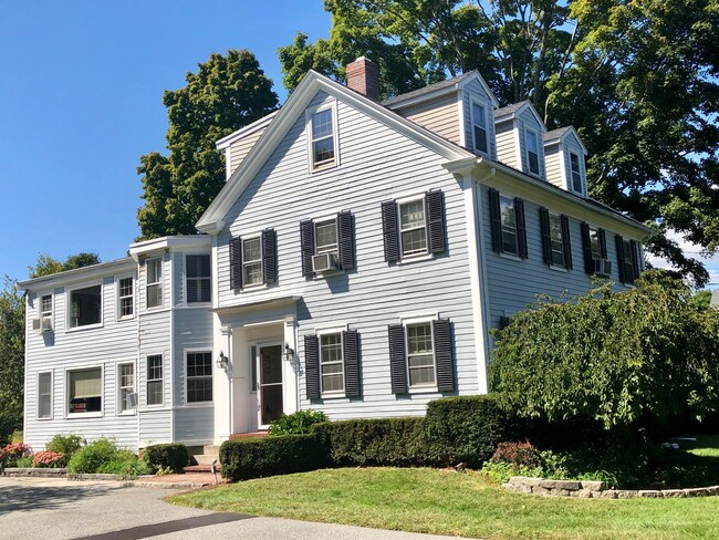 Apartment in historic Framingham neighborhood - 200 Pleasant St