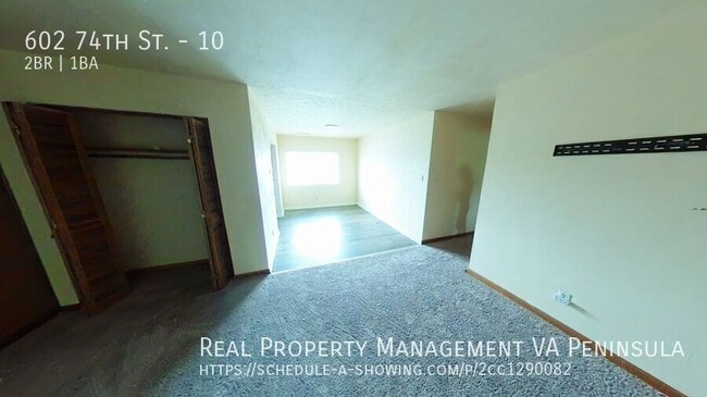 Building Photo - 602 74th St
