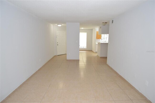 Foto del edificio - 8629 Fancy Finch Dr
