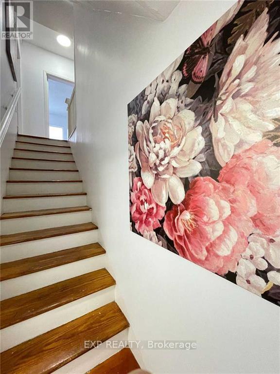 Building Photo - 229 Locke St S