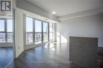 Building Photo - 405 Dundas St W