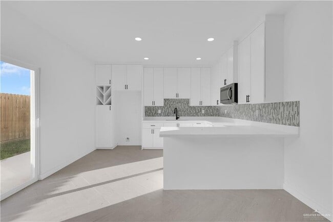 Building Photo - 12 Estevan St