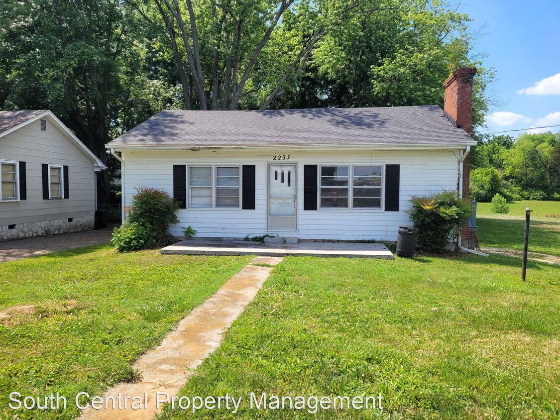 Primary Photo - 2 br, 1 bath House - 2237 Smallhouse Road