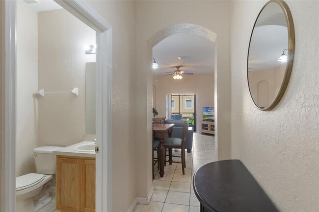 Building Photo - 2717 Bushman Dr