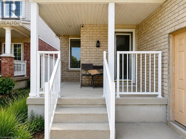 Building Photo - 212 Colton Cir