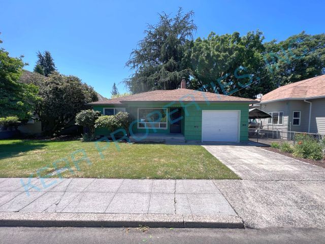 Primary Photo - MOVE-IN SPECIAL! 3 Bd / 1 Bth - Fireplace ...
