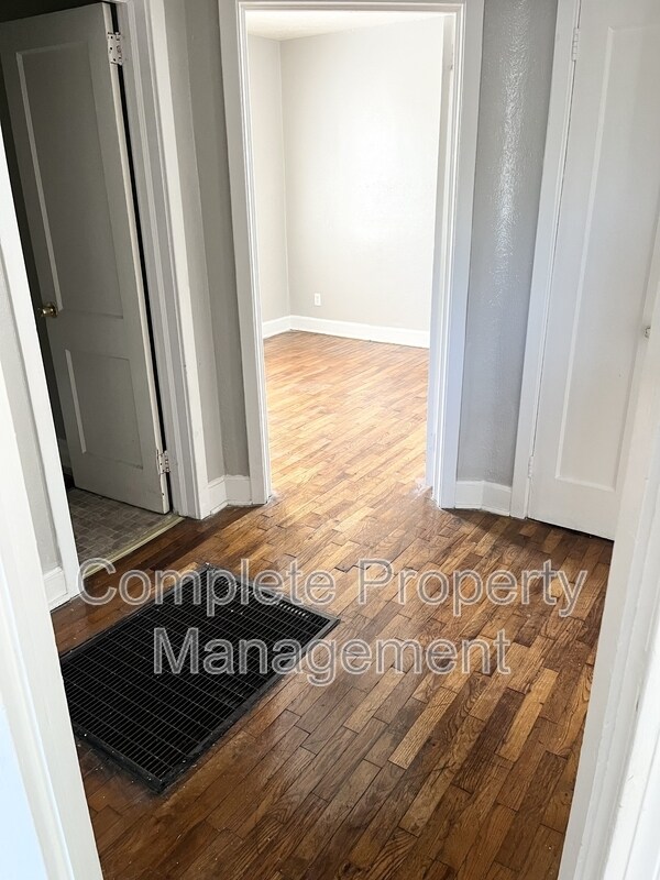 Foto del edificio - 2213 Fulton Ave SW