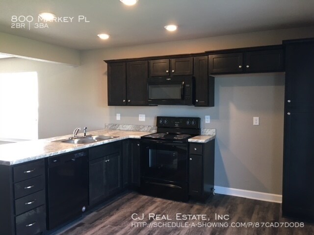 Building Photo - 800 Markey Pl