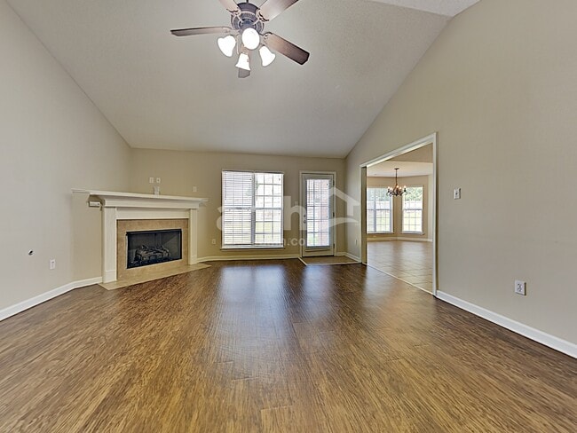 Building Photo - 5961 Appian Way Cv