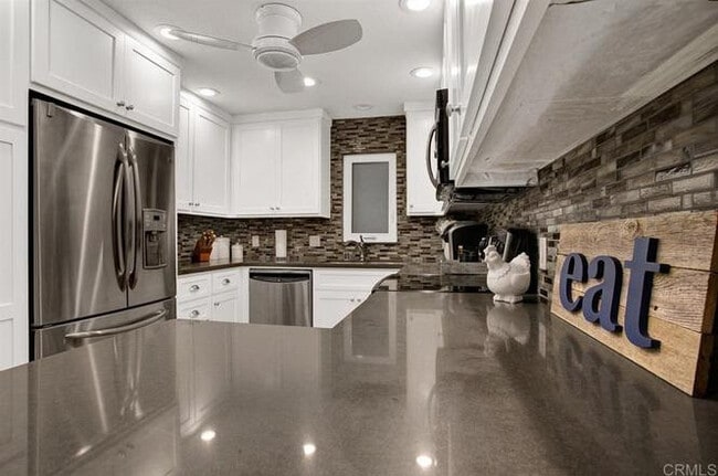 Building Photo - 265 Sea Forest Ct