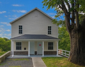 Building Photo - 20 Morgan Ln