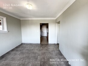 Building Photo - 1240 Niagara St