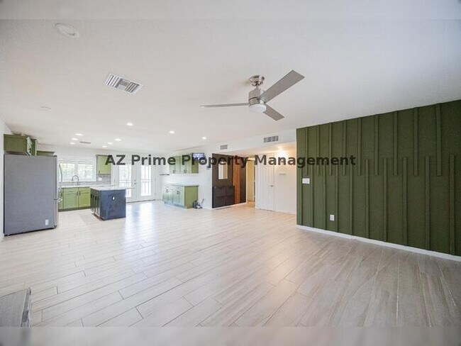 Foto del edificio - 17601 N 18th Dr