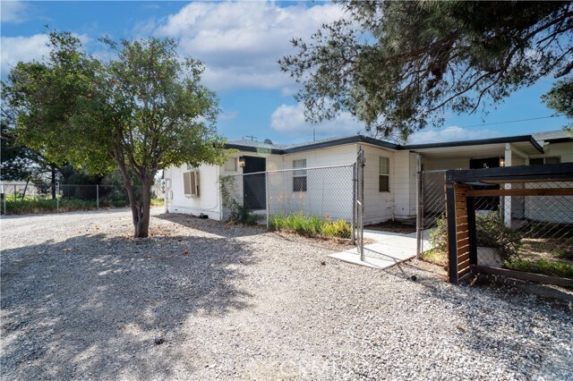 Foto principal - 3520 Crestmore Rd
