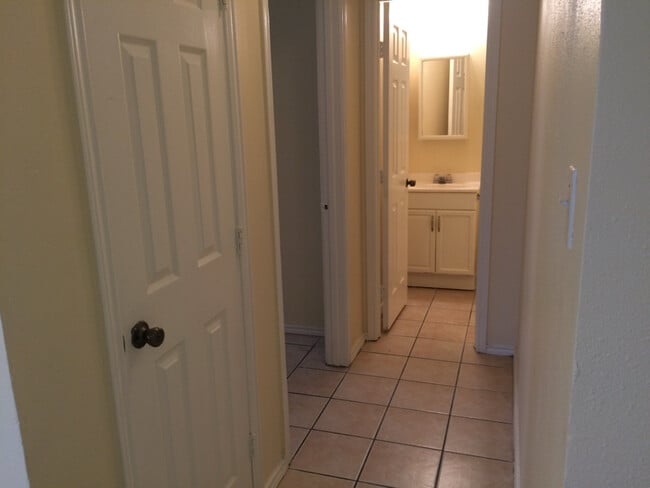 Foto del edificio - 7660 Oak Chase