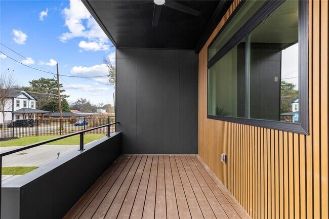 Foto del edificio - 582 Hope St SW