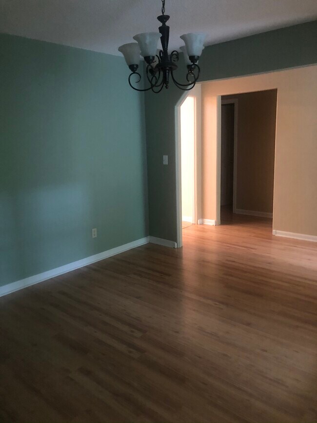 5 Twin Lakes Dr, Fletcher, NC 28732 House for Rent in Fletcher, NC