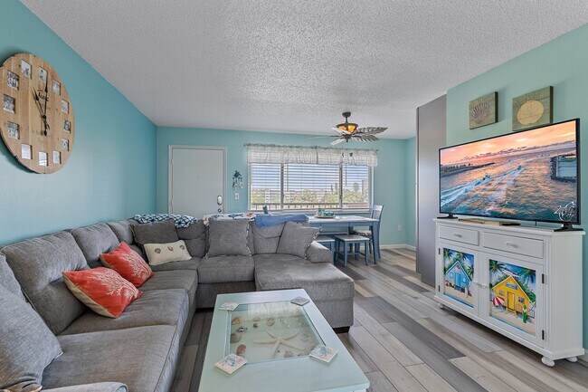 Building Photo - 4460 Ironwood Cir