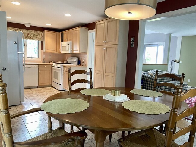 Building Photo - 83 Ann Vinal Rd