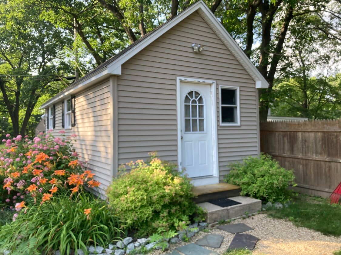 90 Cypress Rd, Wrentham, MA 02093 House Rental in Wrentham, MA