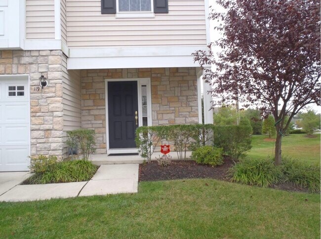 Building Photo - 119 Acorn Dr