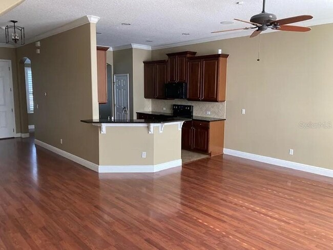 Building Photo - 517 Shining Armor Ln