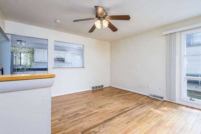 Foto del edificio - 771 4th Ave