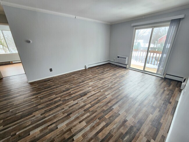 Foto del edificio - 2500 Light Road