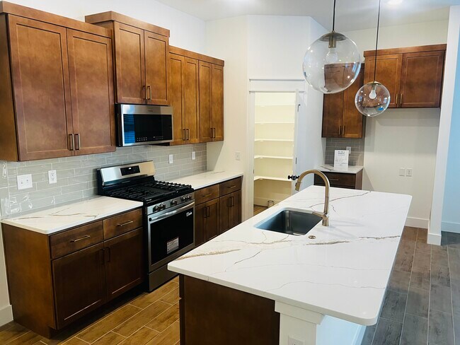 Foto del edificio - 251 Kristen Ln