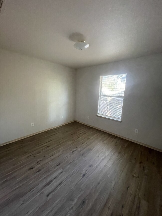Foto del edificio - 1216 Mulkey Ln