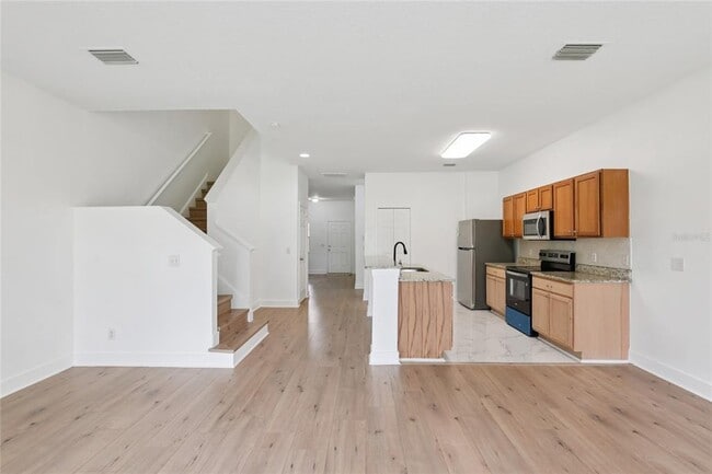 Foto del edificio - 9225 Stone River Pl