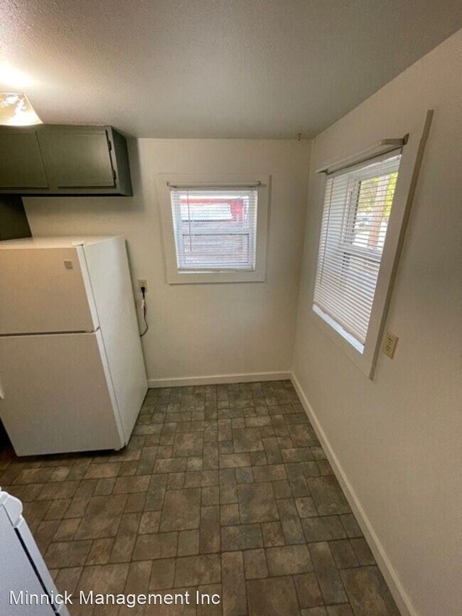 Building Photo - 2 br, 1 bath House - 310 E Beall St