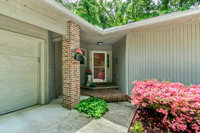 Foto del edificio - 260 Chuniloti Way