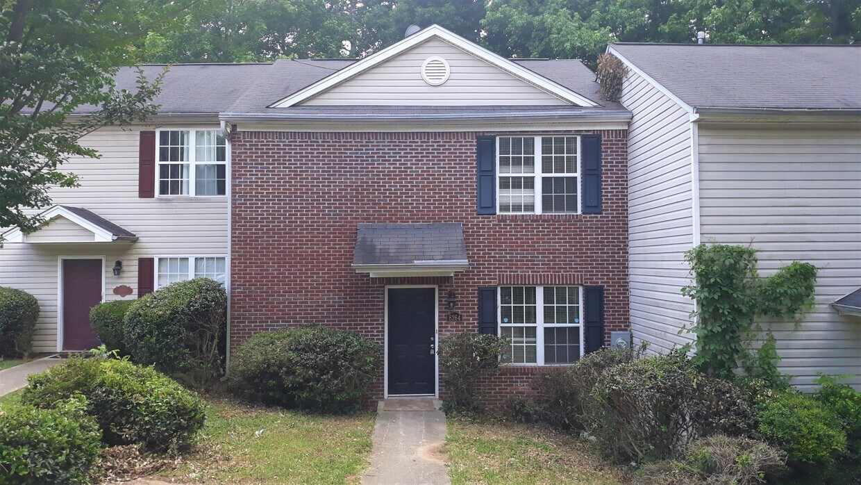 8264 Max Ct, Douglasville, GA 30134 Townhome Rentals in Douglasville