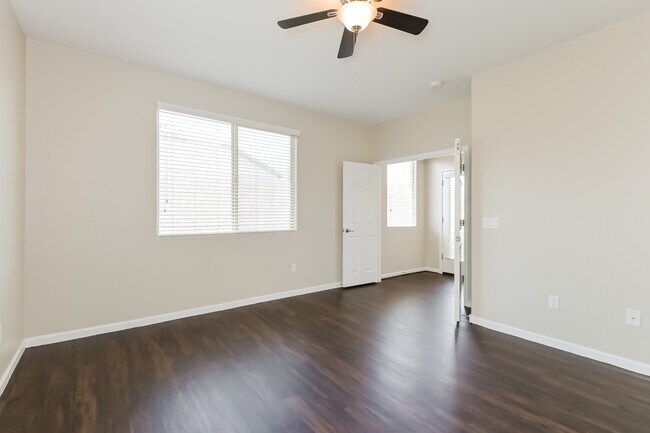 Foto del edificio - 6481 W Smoky Falls Way