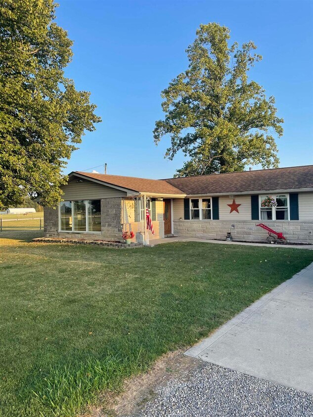 Primary Photo - 11536 Antwerp Rd