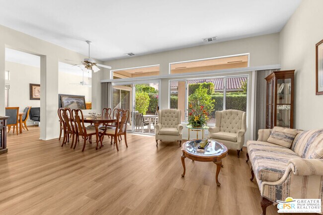 Foto del edificio - 37468 Westridge Ave