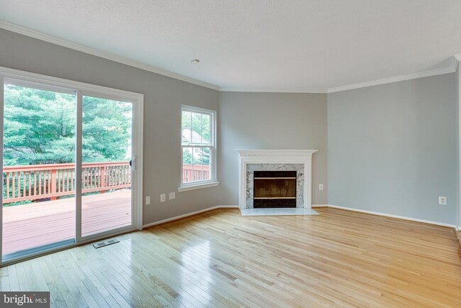 Building Photo - 6211 William Mosby Dr