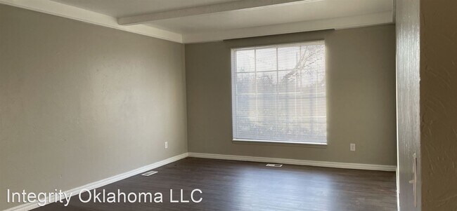 Foto del edificio - 2 br, 1 bath House - 4821 NW 26th St.