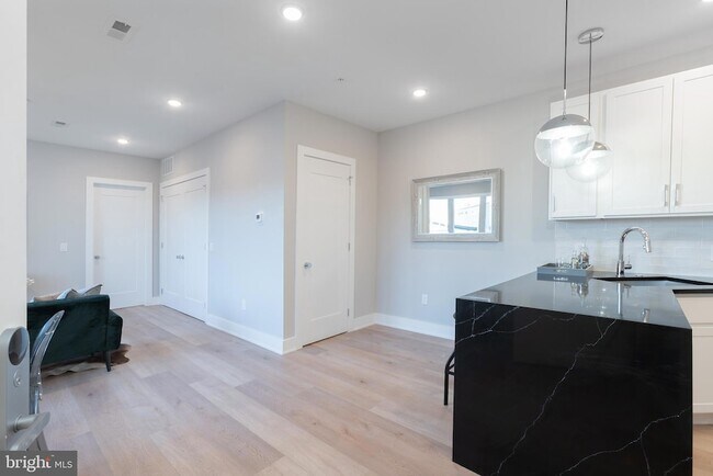 Foto del edificio - 1513 Ridge Ave