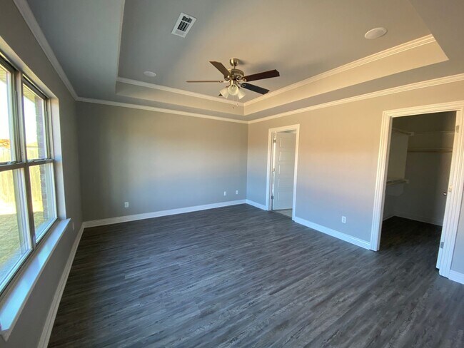 Foto del edificio - Beautiful Home in Bentonville - Prime Loca...
