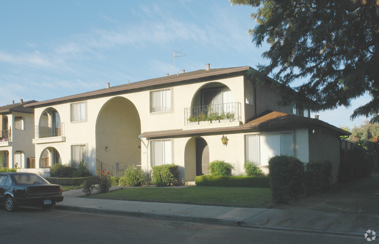 Building Photo - 1095 Delna Manor Ln