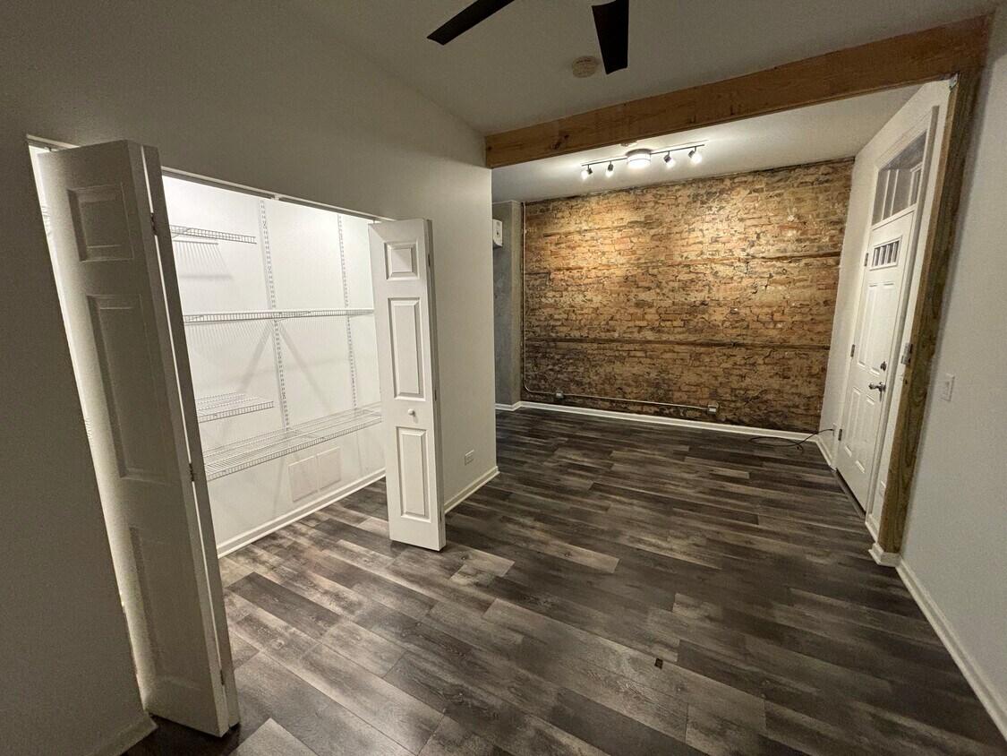 Foto principal - 2635 S Princeton Ave